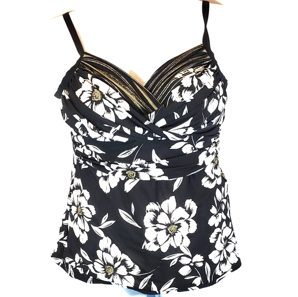 Other - Floral swim top